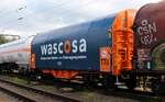 Wascosa vierachsiger Schiebeplanwagen der Gattung Shimmns registriert unter 37 80 4668 691-1 D-WASCO.