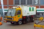   Der Mser Ro-V 149.3, ein leichtes Zwei-Wege-Schienenschleiffahrzeug, das auf der Inno Trans 2014 in Berlin (hier 26.09.2014) prsentiert wurde.