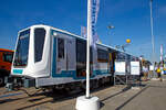 Siemens prsentierte auf der InnoTrans 2018 in Berlin (hier 18.09.2018) mit dem Triebzug 3018 fr die Linie 3 der Metro Sofia seinen Siemens Inspiro.