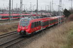 442 843 als S2(Warnemnde-Gstrow)bei der Ausfahrt im Rostocker Hbf.04.12.2016