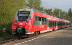 442 351 als S1(Warnemünde-Rostock)bei der Einfahrt am Morgen des 10.05.2019 gegen 07:20 Uhr im Haltepunkt Rostock-Holbeinplatz.