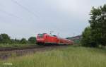 146 244-9 zieht kurz vor Thüngersheim den RE 4603 FRankfurt/Main - Würzburg.