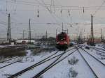 182 001-8 fhrt in Leipzig HBF mit den RE 10 28174 aus Cottbus 21.12.09  