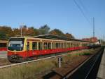 In Oranienburg stand,am 01.Oktober 2011,die Berliner S-Bahn 481 040 nach Waidmannslust.