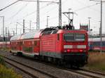 143 070-1 mit S3 von Gstrow nach Rostock Hbf kurz vor der Einfahrt im Rostocker Hbf.30.08.2013