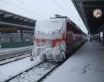 Der Winter kann kommen denn ich bin bereit: 120 154-0 wird wohl nicht mehr auf ihren nchsten Einsatz im Rostocker Hbf warten.