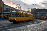   Der Stadtbahntriebwagen AVG 578, ex AVG 538, ein DUEWAG GT8-80C, verlsst am 16.12.2017, als S 1von Bad Herrenalb nach Hochstetten, die Station Karlsruhe Hbf (Vorplatz).