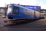 Am Morgen des 03.06.2022 um 04:12 Uhr staunde ich nicht schlecht als der Tieflader mit einem 6N-1 Wagen auf dem Gelände der Rostocker Straßenbahn AG stand.