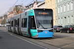 6N-2 Wagen 601 als Linie 5 von Rostock-Mecklenburger Allee nach Rostock-Südblick kurz vor der Haltestelle Rostock-Doberaner Platz.15.03.2024