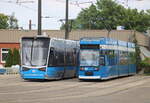 6N2 Wagen 603 und 6N1 Wagen 675 waren am Nachmittag auf dem Betriebshof der Rostocker Straßenbahn AG abgestellt.28.06.2025