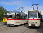 Wagen 26,Gotha Wagen 1 und 704 vor dem Depot 12 in Rostock-Marienehe