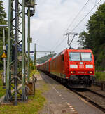 Die 185 048-6 (91 80 6185 048-6 D-DB) der DB Cargo fährt am 03 August  2024 mit einem leeren Coilzug durch Scheuerfeld (Sieg) in Richtung Köln.