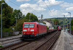 Die 185 066-8 (91 80 6185 066-8 D-DB) der DB Cargo AG fährt am 20 August 2024 mit einem kurzen leeren Coilzug (sechsachsigen Wagen der Gattung Sahmms), von Kreuztal via Siegen kommend, durch den Bahnhof Kirchen an der Sieg in Richtung Köln.

Die TRAXX F140 AC1 wurde 2002 bei Bombardier in Kassel unter der Fabriknummer 33472 gebaut.  

Kurzdrauf kam noch die 152 046-9 mit einem sehr lange leeren Coilzug durch, dieser Zug hatte wohl maximale Achsanzahl von 250 Achsen erreicht, und so musste die 185er noch einige Wagen ziehen. 
