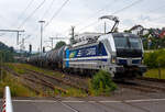 Die an die RTB Cargo - Rurtalbahn Cargo GmbH (RATH Gruppe) vermietete SIEMENS Vectron AC 193 999-0 „Győr“ (91 80 6193 999-0 D-Rpool) fährt am 10 Juni 2025 mit einem, laut Warntafel (30/1202) mit Heizöl oder Diesel beladenen, Kesselwagenzug durch Niederschelderhütte in Richtung Siegen 

Die Wechselstromlok (AC 15 kV 16,7 Hz und AC 25 kV 50 Hz) SIEMENS Vectron AC 193 999-0 wurde 2019 von Siemens Mobilitiy in München-Allach unter der Fabriknummer 22698. Sie ist als Vectron AC B16-2b ausgeführt und hat so die Zulassung für Deutschland, Österreich, Ungarn und Rumänien (D / A / H + RO). Sie hat eine Leistung von 6.400 kW (8.700 PS). 