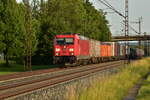 DBC 185 233-4 mit einem Klv in Th�ngersheim am 7.6.2026