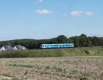 628 424 Bahnland Bayern durchfährt Pechbrunn auf dem Weg nach Hof.