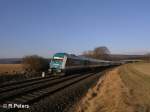 223 068 zieht ein Alex nach Mnchen durch die Kurve bei Oberteich.18.12.07