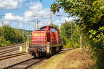   Die 294 866-9 (98 80 3294 866-9 D-DB) eine remotorisierte V 90 der DB Cargo fährt am 19.08.2020 als Lz von Kreuztal nach Ferndorf.