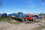 evb 212 322-2 und weitere evb Fahrzeuge am Ostersamstag (16.04.2022) in Bremervörde (evb Betriebshof).