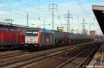 246 010-3 hvle - Havellndische Eisenbahn AG mit einem Kesselzug  Ethanol oder Ethanol-Lsung  in Berlin-Schnefeld Flughafen in Richtung Genshagener Heide unterwegs.