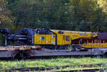 Detailbild vin dem 150 t Gleis- und Eisenbahndrehkran (EDK) KIROW Multi Tasker KRC 1200, D-HGUI 99 80 9419 041-5 „IDEFIX“ der HERING Bahnbau GmbH in Burbach-Holzhausen, ist am 18 Oktober 2025 im Rbf Betzdorf/Sieg abgestellt. Leider stehen noch auf den Gleisen davor andere Wagen. Nach der Gewichtsklasse hätte der Kran eher den Namen „Obelix“ verdient und nicht den Namen nach Hund von Obelix „Idefix“.  Detailbild vin dem 150 t Gleis- und Eisenbahndrehkran (EDK) KIROW Multi Tasker KRC 1200, D-HGUI 99 80 9419 041-5 „IDEFIX“ der HERING Bahnbau GmbH in Burbach-Holzhausen, ist am 18 Oktober 2025 im Rbf Betzdorf/Sieg abgestellt. Leider stehen noch auf den Gleisen davor andere Wagen. Nach der Gewichtsklasse hätte der Kran eher den Namen „Obelix“ verdient und nicht den Namen nach Hund von Obelix „Idefix“.