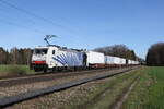 186 442 war mit einem  KLV  am 20. Mrz 2024 bei Brannenburg in Richtung Kufstein unterwegs.