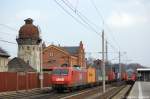 145-CL 013 (145 091-5) von der OHE ohne Licht mit einem Containerzug in Rathenow in Richtung Stendal unterwegs.