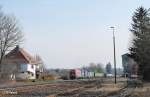 270082 mit dem Containerzug Wiesau - Hamburg in Pechbrunn.