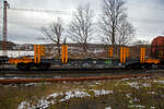 Vierachsiger leerer Drehgestell-Flachwagen mit Doppelrungen, 37 84 4616 533-4 NL-ORME, der Gattung Smnps, Bauart 193-4, der On Rail Gesellschaft fr Eisenbahnausrstung und Zubehr mbH (Mettmann),