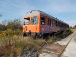 Während in Putlitz noch ein paar Schrottwagen herum standen,hatte die PEG diesen Triebwagen ebenfalls dort zurück gelassen.Aufnahme am 28.September 2014.