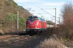 221 145-6 PEG - Prignitzer Eisenbahn GmbH mit einem Güterzug in Nennhausen und fuhr weiter in Richtung Rathenow.