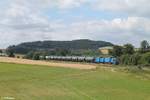 Zwei  Vogtland Zwerge  oder auch  Schlümpfe  ziehen einen Kesselzug bei Lengenfeld in Richtung Weiden in der Oberpfalz zum Tanklager Hauer.