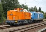 111 038-6+145 030-7 lieen sich dank Vormeldung im Bahnhof Rostock-Bramow fotografieren.25.07.2014