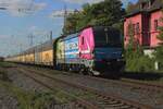 -- Paint it Black!  
-- Nein, dieser Farbenvariante gefällt mir doch etwas besser. 
Am 9 Mai 2025 passiert RTB 193 123  Rolling Tons  die Fotografen bei Ratingen-LIntorf.