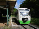 Am Haltepunkt Reinhardsbrunn hielt,am 29.Mai 2020,der STB VT 108,als RB Fröttstadt-Friedrichsroda.