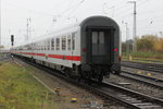 Am Ende des IC 2239(Rostock-Leipzig)lief der 1.Klasse Avmz mit Aufgenommen am 04.11.2016 im Rostocker Hbf.