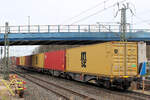 3 zurückgelassene Containertragwagen im Bahnhof Tostedt, Datum: 18.12.2024.