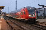 RE 5(4357) von Rostock Hbf nach Berlin-Südkreuz kurz vor der Ausfahrt im Rostocker Hbf.07.01.2023