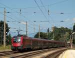 1116 224 rauschte mit einer doppelten Railjet-Garnitur durch Brixlegg in Richtung Brenner am 2.8.11.