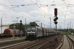 185 565-9 wird gleich durch den Bahnhof von Neuwied fahren am 10.07.2012