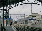 Wie jedes Jahr fand auch heuer die beliebte Dampfrundfahrt mit dem Train Casse statt. Der stattliche Zug, bestand aus 40 Achsen Anhängelast erreicht mit der (ex) SNCF 141 R 568 den Bahnhof von Lausanne. 

26. Okt. 2024 