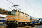 BB 80001 rangiert mit ein Nachtzug in Paris-Austerlitz am Abend von 21 September 2004.