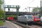 akiem/Metrans 187 523 mit Containerzug am 07.05.2019 in Hamburg-Harburg