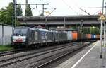 189 803-0 zog 189 208-2 und einen containerzug durch hh-harburg,29.09.21