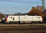 E37 518 mit Kesselwagenzug am 09.11.11 in Fulda