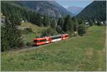 In der Winter- und Sommersaison bietet die SNCF zumindest auf Teilabschnitten der Strecke St Gervais-Chamonix-Le Châtelard einen Halbstundentakt: Ein SNCF Z 850 hat gerade Vallorcine verlassen