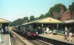 bluebell-railway/833129/secr-323--592-mit-personenzug SE&CR 323 + 592 mit Personenzug Horsted Keynes 21.7.1999
