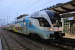 4110 612 mit IC 2175(WWM-DH) kurz vor der Ausfahrt im Rostocker Hbf.09.01.2021 