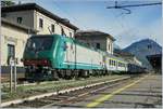 Der Klassiker aus Domodossola: Ein Regionalzug nach Milano, nun wieder  erst-klassig ; Trenord E 464 380 mit ihrem RE nach Milano (ab 8:51).