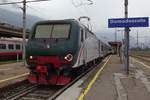 E 464 071 steht am 27 Mai 2019 in Domodossola.